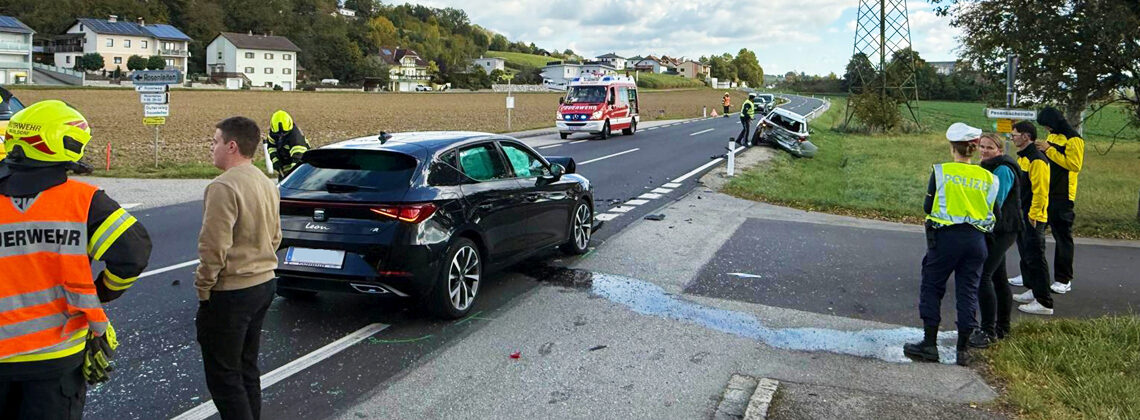 Einsatz nach Verkehrsunfall in Pesenbach